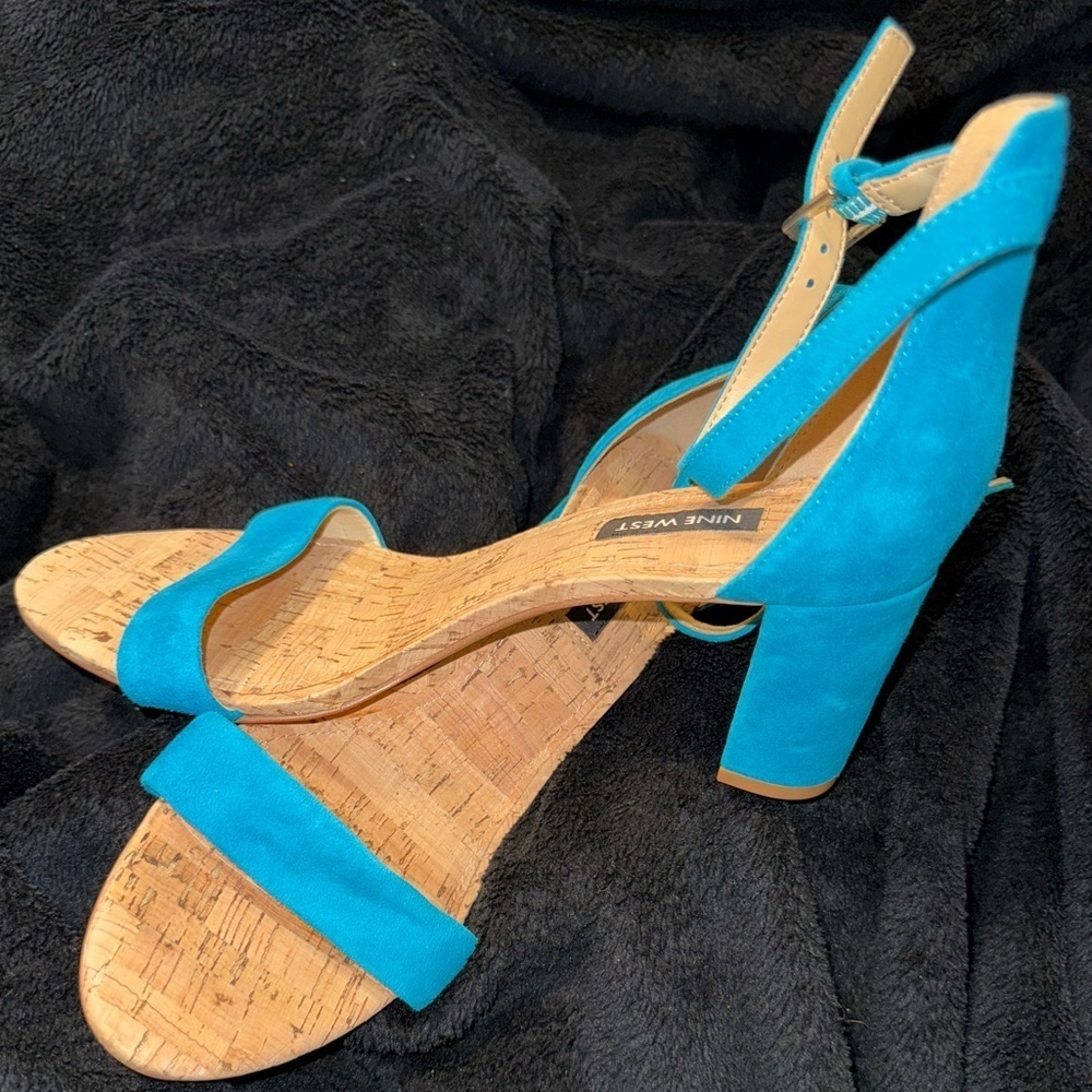 Nine West Blue Sandals with Minimalist Design - Picture 7 of 13